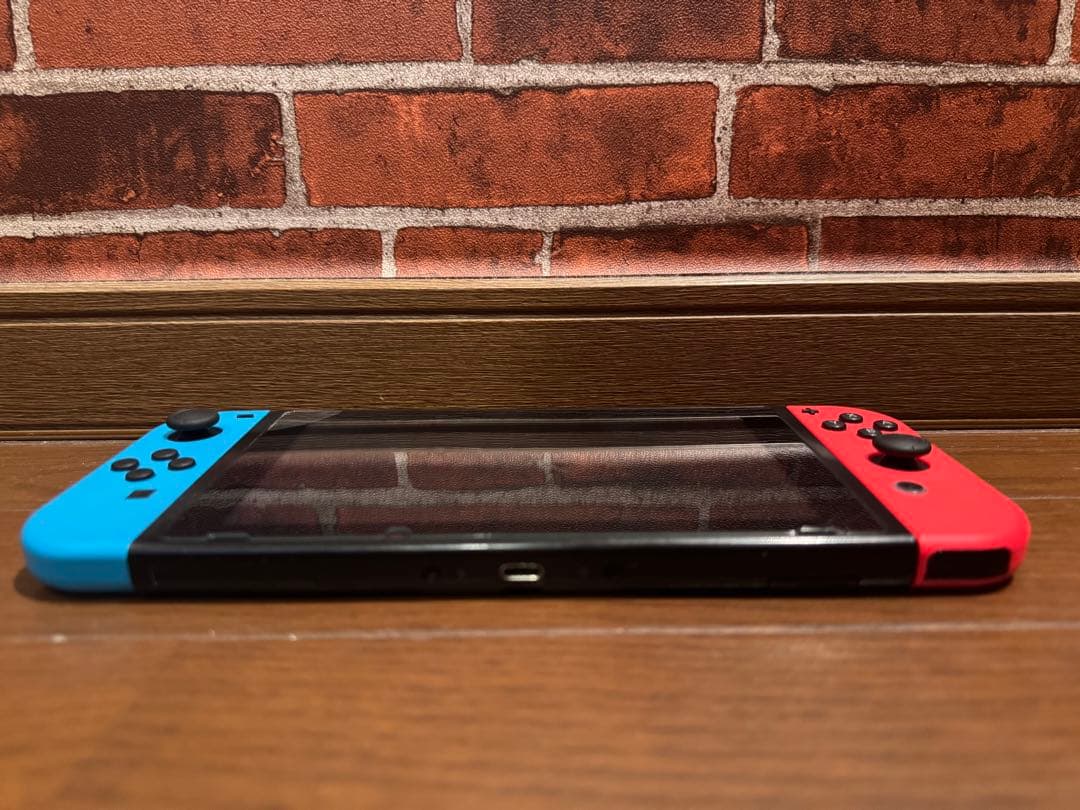 Nintendo Switch本体 + Joy-Con（青/赤）セット 正規品