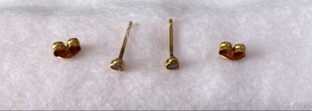 スタージュエリー K18 ダイヤモンドピアス 0.02ct 両耳 鑑定カード付