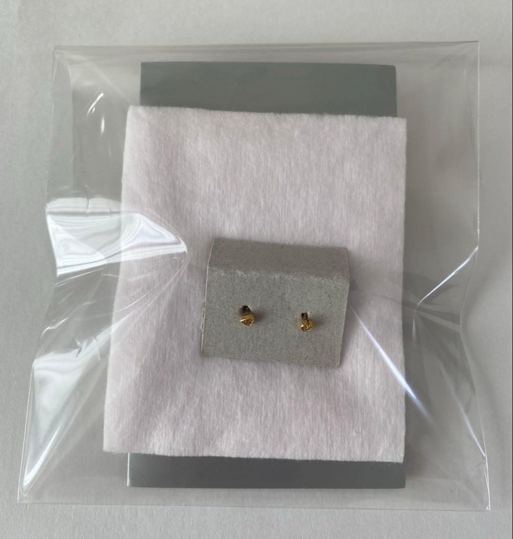 スタージュエリー K18 ダイヤモンドピアス 0.02ct 両耳 鑑定カード付