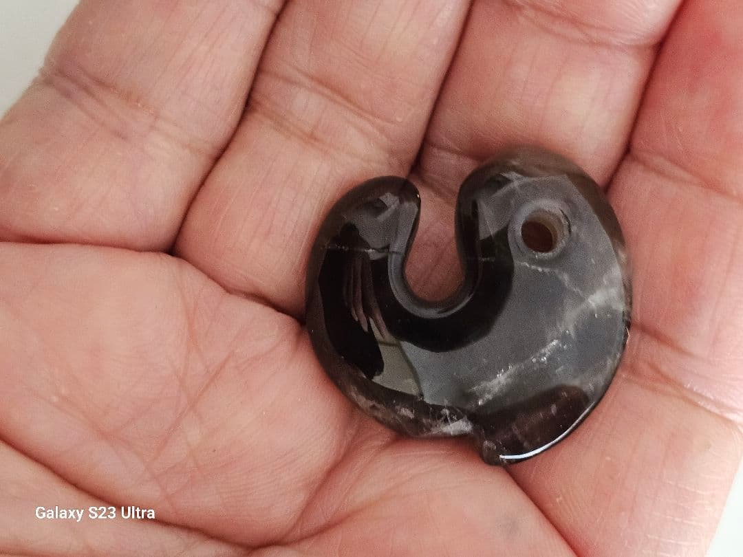 黒平産黒水晶　飛龍勾玉　産地証明書付き