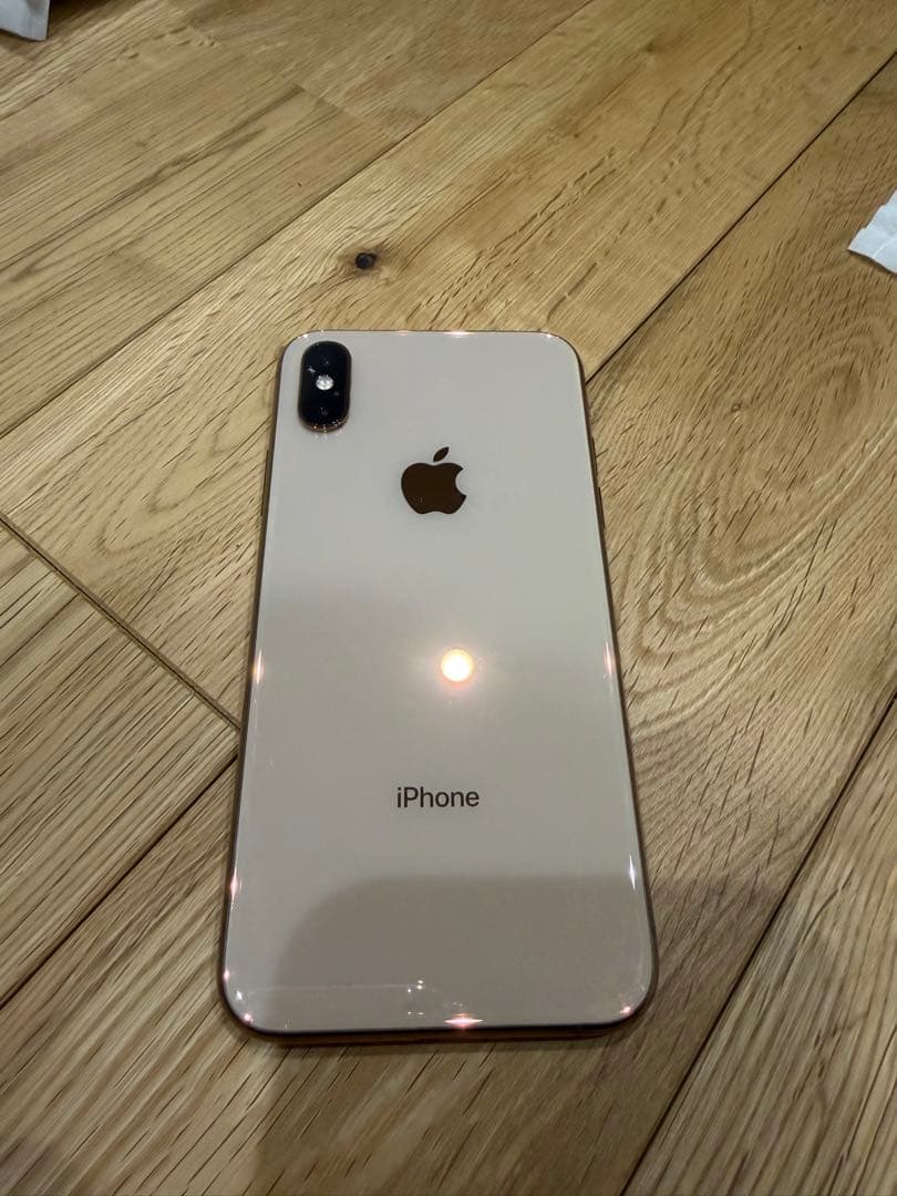 Apple iPhone Xs 256GB ゴールド Amazon.com: Apple iPhone XS, US Version, 256GB, Gold - AT&T