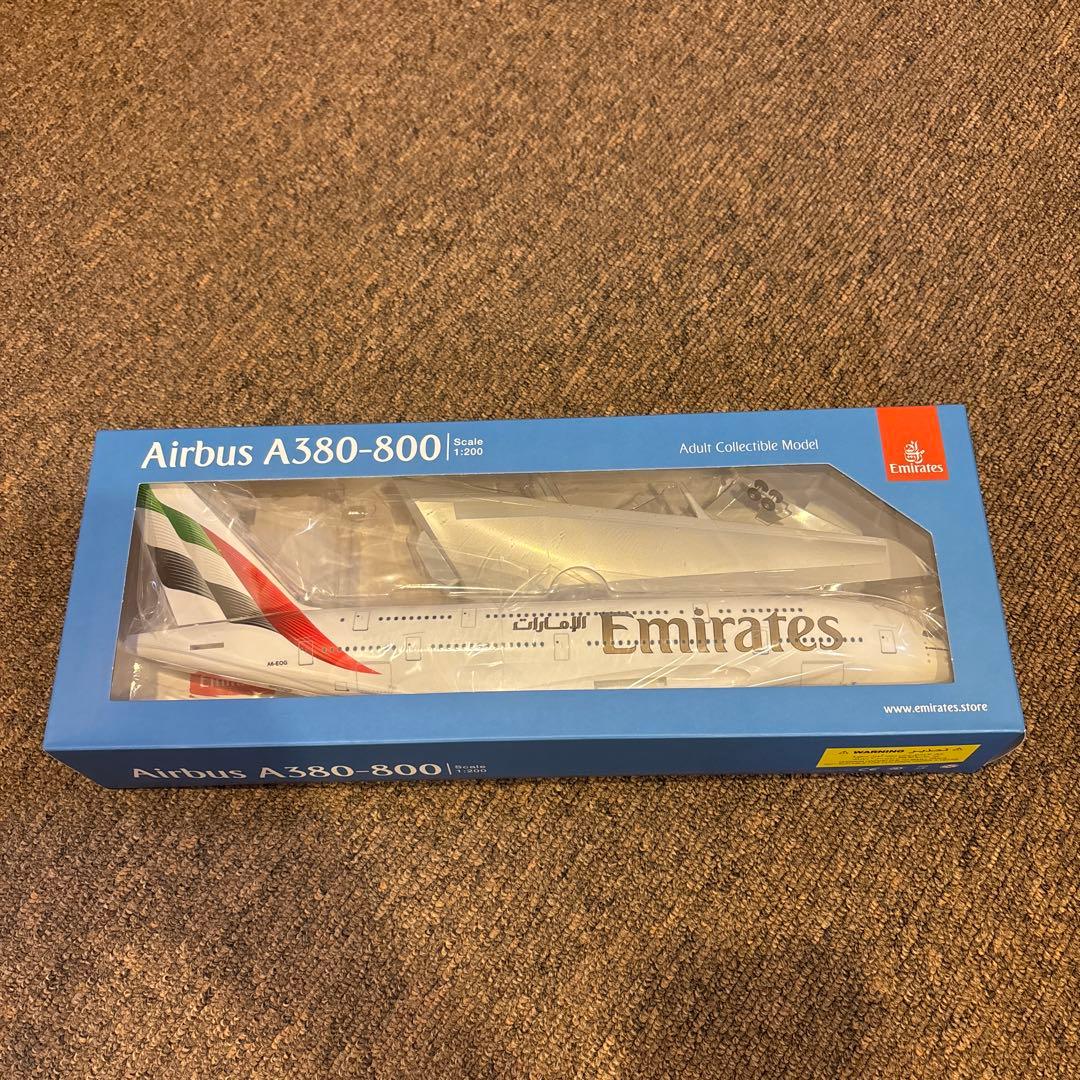 エミレーツ Airbus A380-800 1/200 組み立て式モデル 571692 Herpa Emirates / エミレーツ航空 A380 A6-EVB Year of