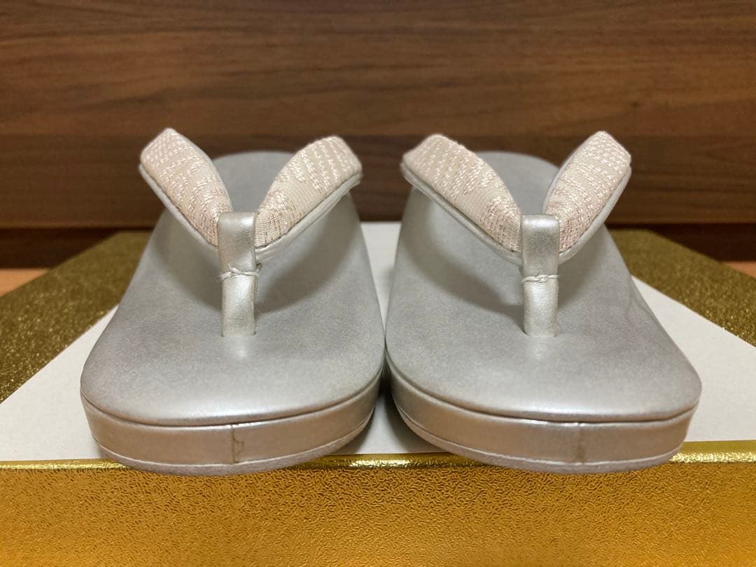 和装バッグ・草履（Mサイズ）セット（箱あり）　銀地