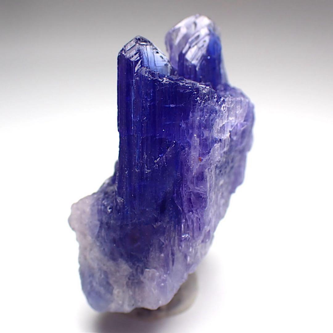 タンザニア/メレラニ産】タンザナイト - メルカリ