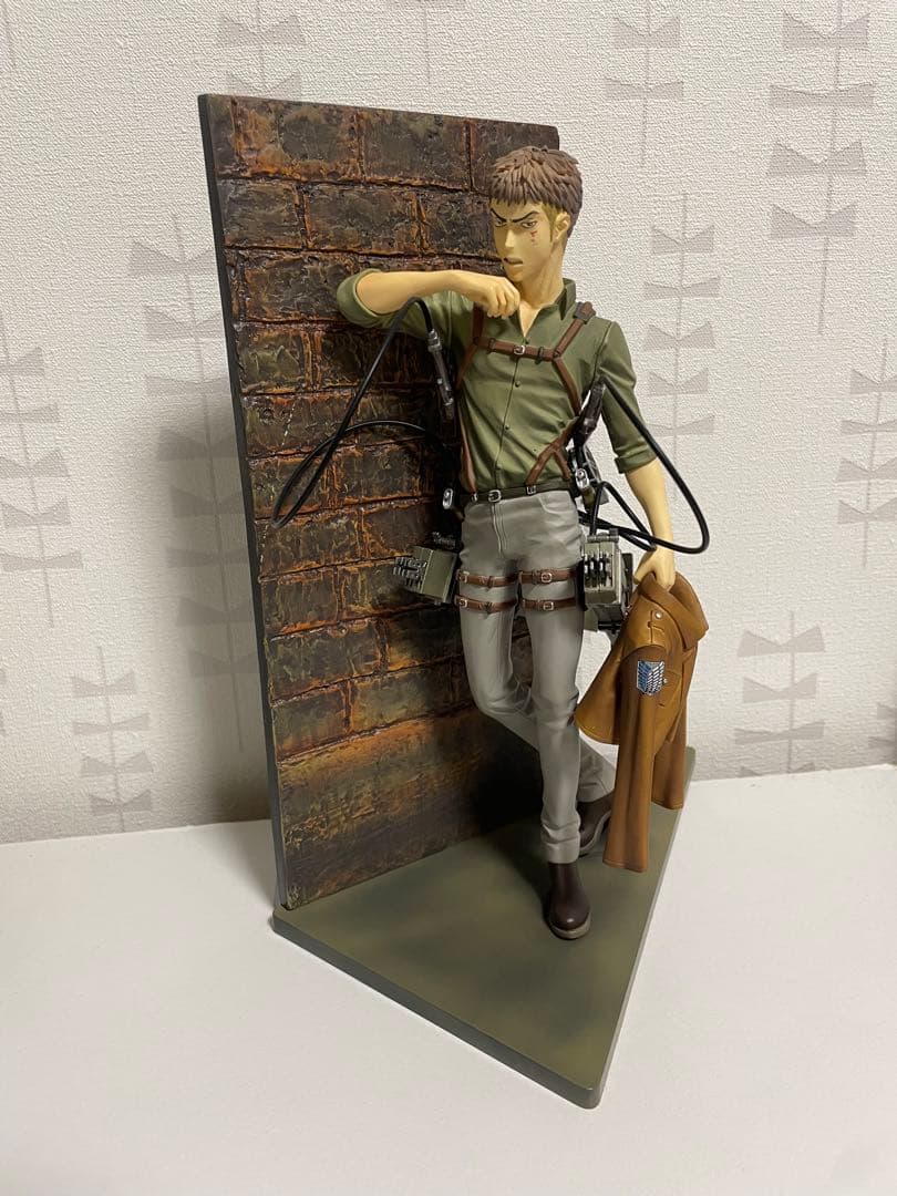 進撃の巨人 ジャンキルシュタイン フィギュア