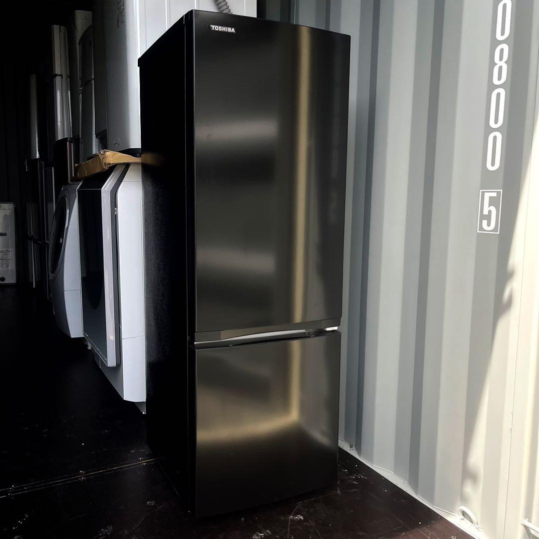 取付無料！高性能東芝スタイリッシュブラック大きめ冷蔵庫！洗濯機