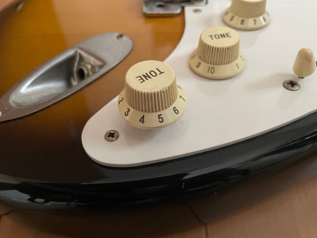 FenderJapanストラトキャスター ジャンク　傷多数　ボリューム接触不良