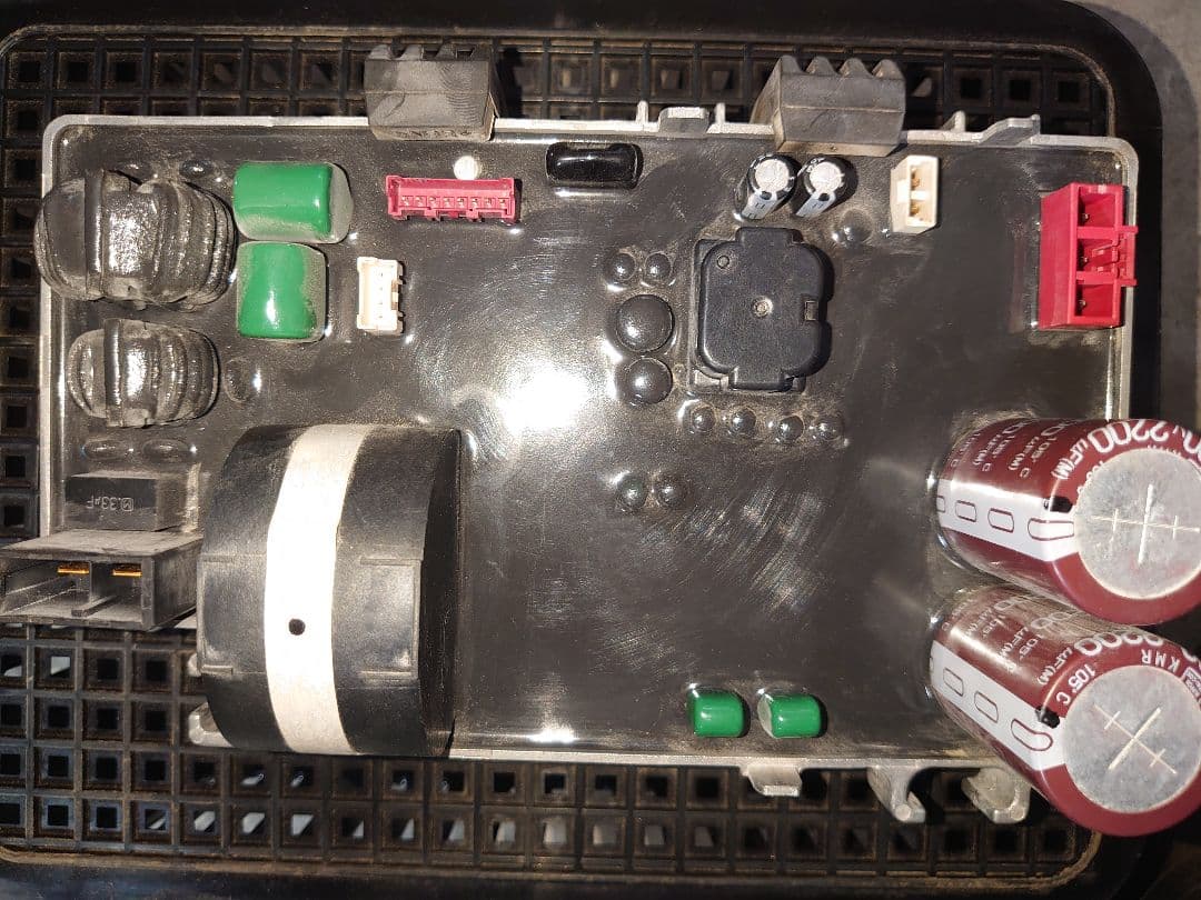 新品 大阪引き取り】HONDA EU18Iポータブル発電機 リコール対象外商品