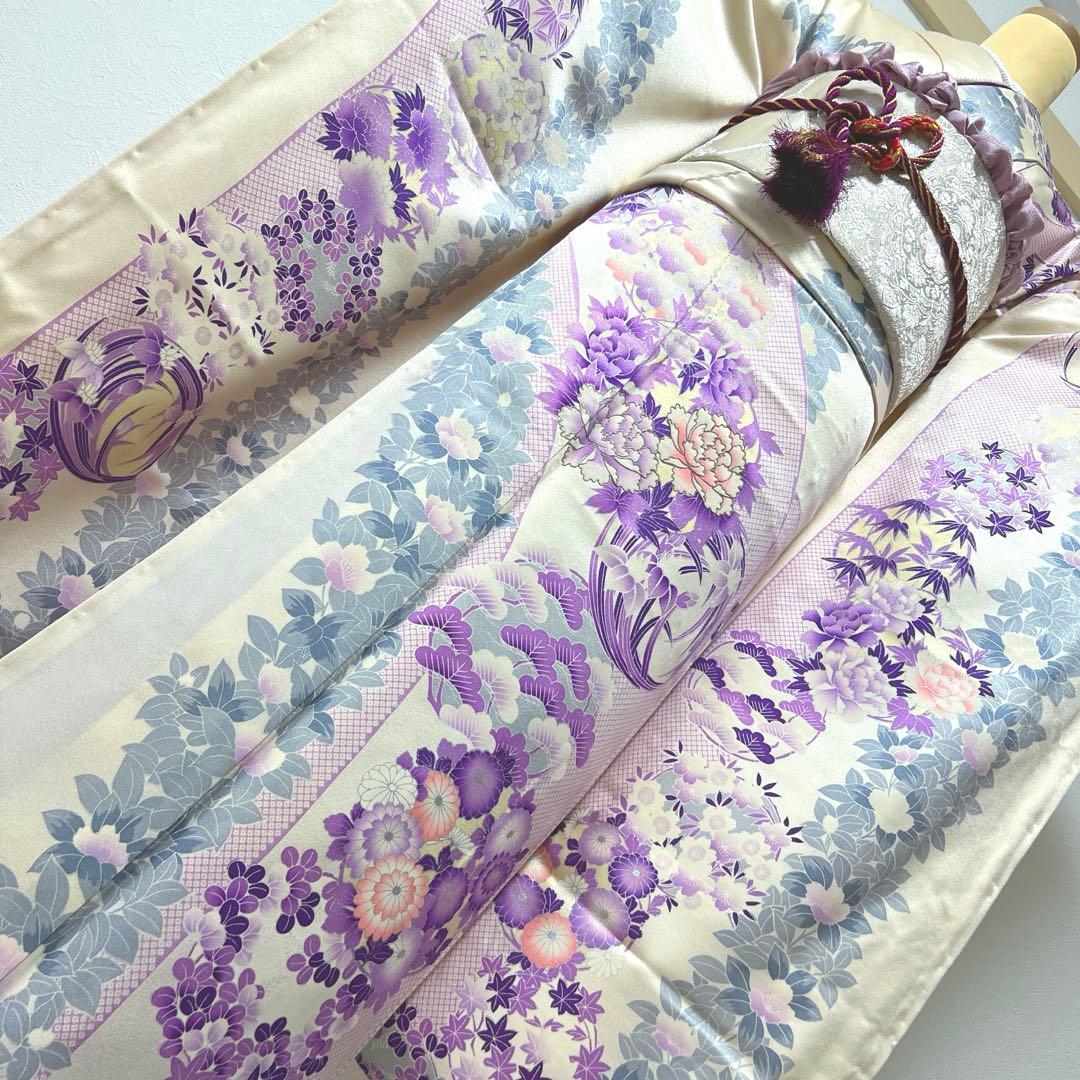 361 振袖フルセット 正絹 オフホワイト 白 薄紫 銀彩 駒刺繍 フェミニン