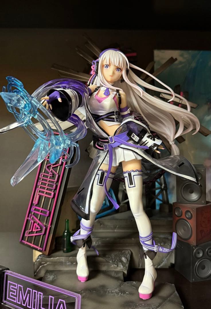 リゼロ　エミリア、ラム、レム　-Neon City Ver.-フィギュア