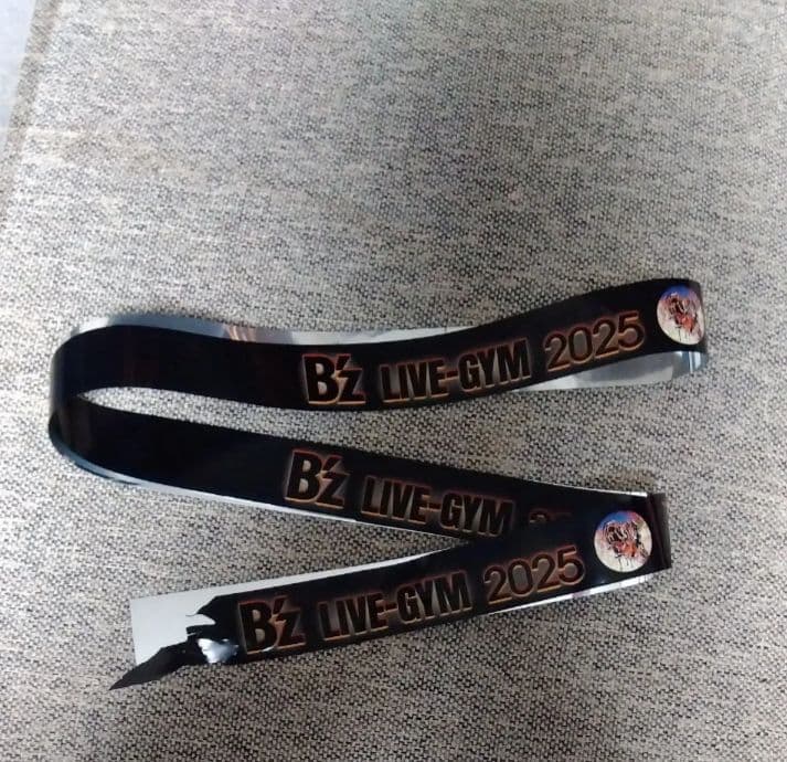 B'z プレミアム席 グッズセット ◇銀テープ付き - メルカリ