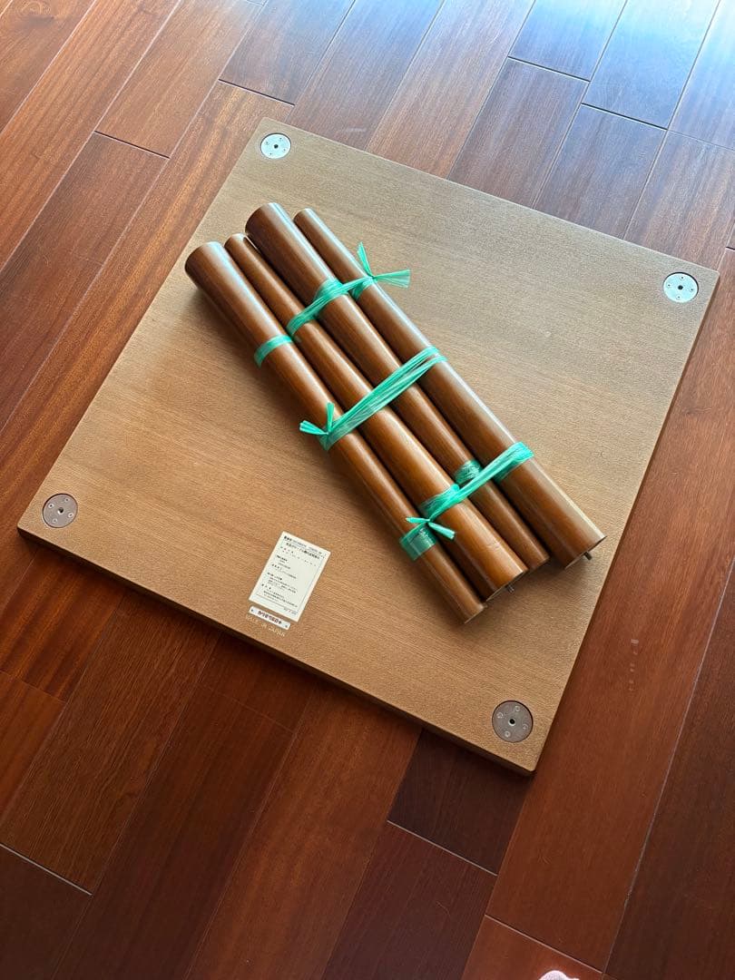 カリモク60ブラウン 木製 正方形テーブル