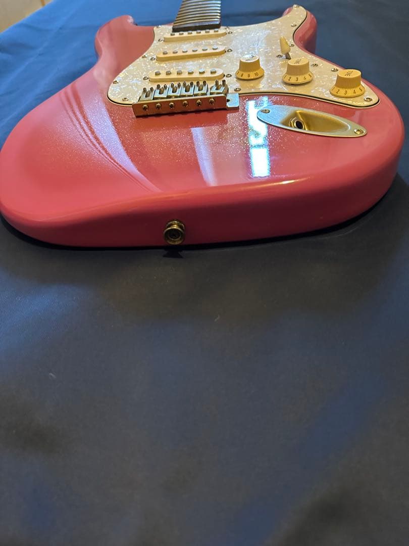 ジプシーローズ ピンク エレキギター シングルコイル