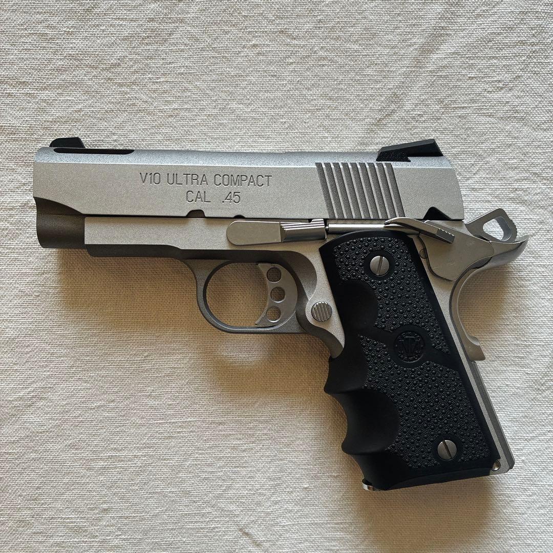 東京マルイ V10 ウルトラコンパクト シルバー　ガスブローバック