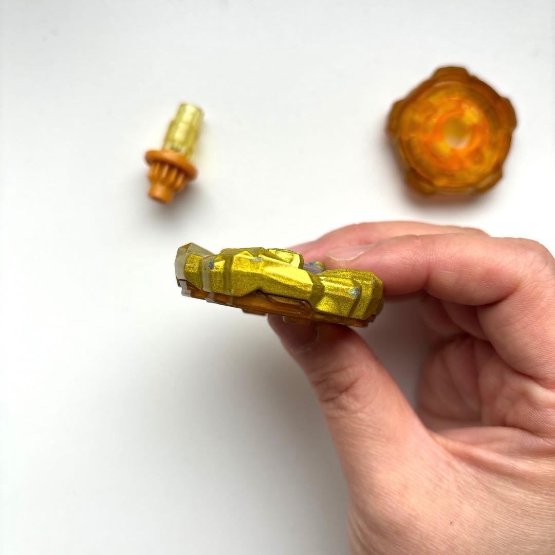 ベイブレードX レオンクロー5-60P メタルコート:ゴールド - メルカリ