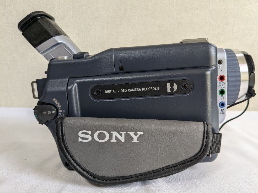 【ジャンク品扱い】 SONY デジタルエイト DCR-TRV240K
