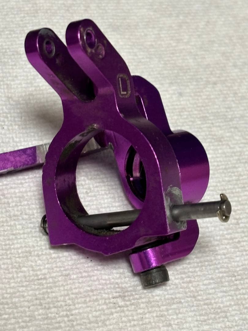 hpiサベージ アップライト　ナックル　ハブ