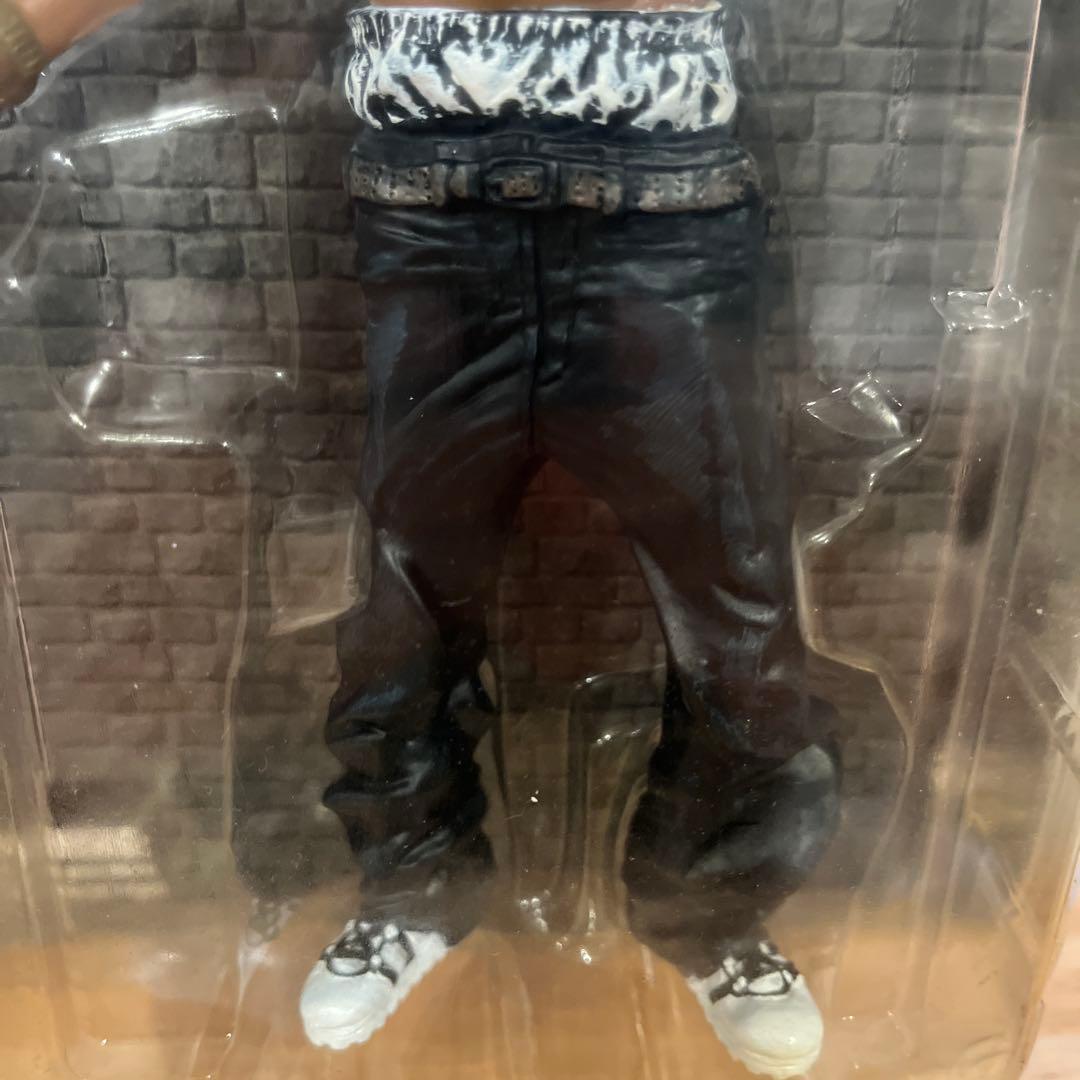 専用 TUPAC SHAKUR 2PAC トゥパック ツーパック フィギュア - メルカリ