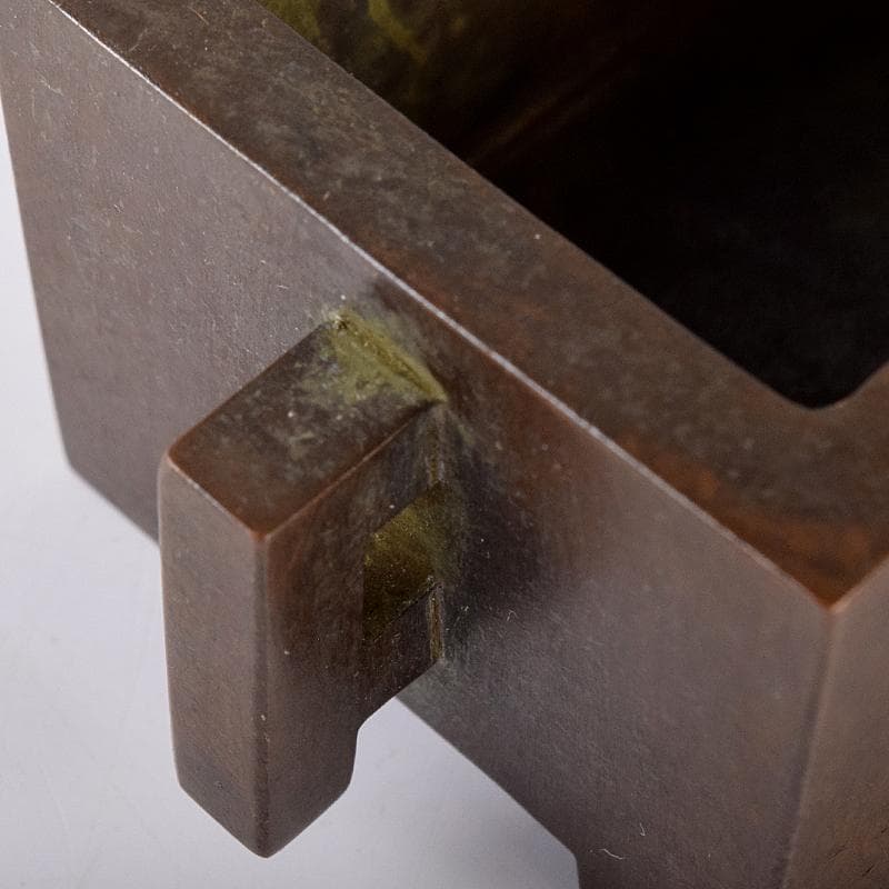 中国　大明宣徳年製　古銅　四方双耳香炉　馬槽爐　V　7933E