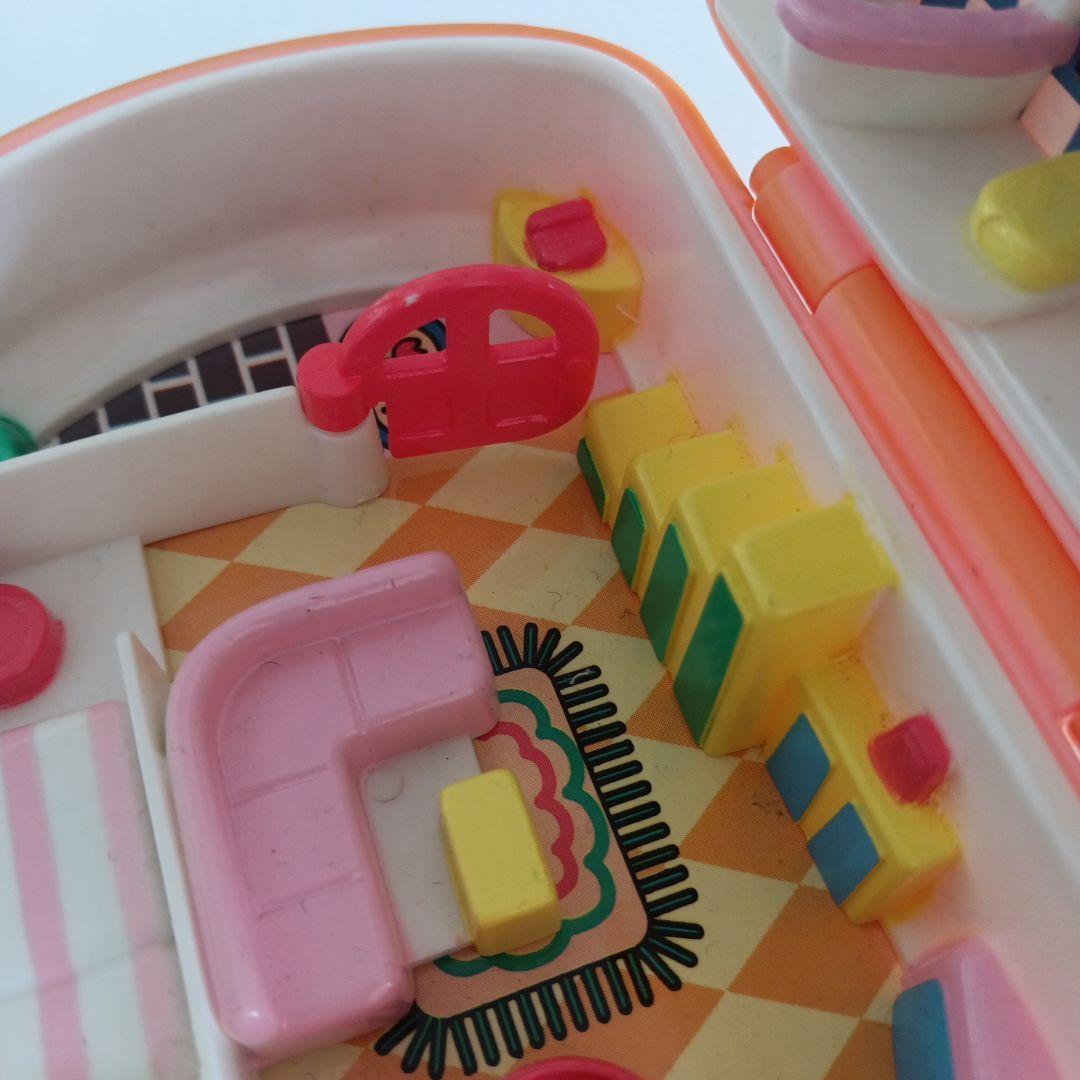 平成レトロ1992年ハローキティ　コンパクトハウス　　サンリオ