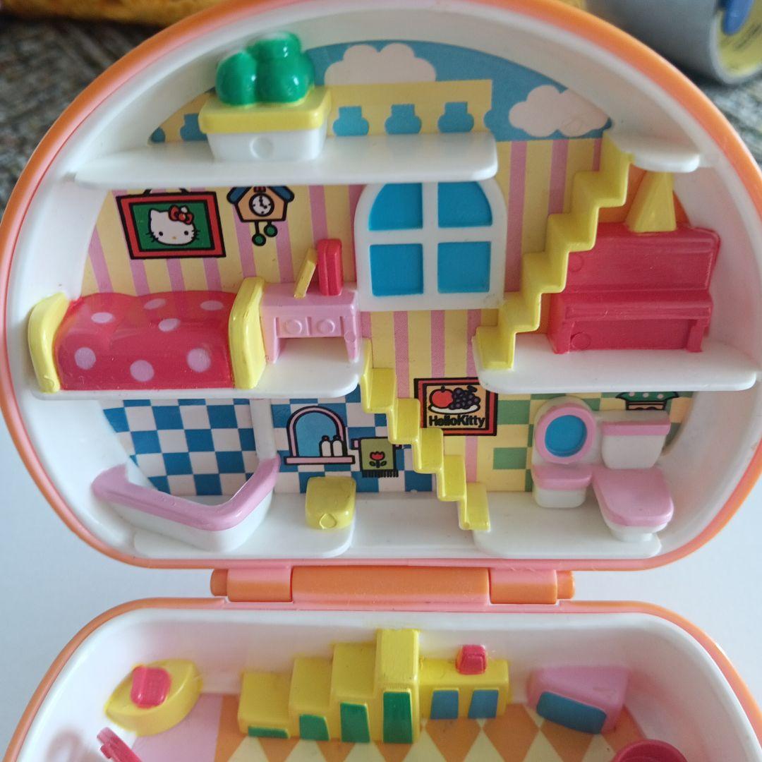 平成レトロ1992年ハローキティ　コンパクトハウス　　サンリオ