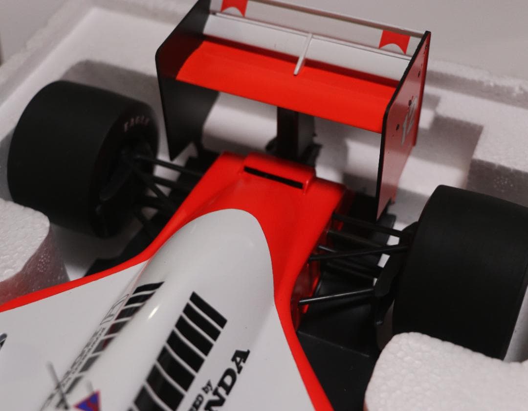 超貴重ビックスケール１／12　マクラーレン・ホンダMP4／4　ターボ　セナコレ