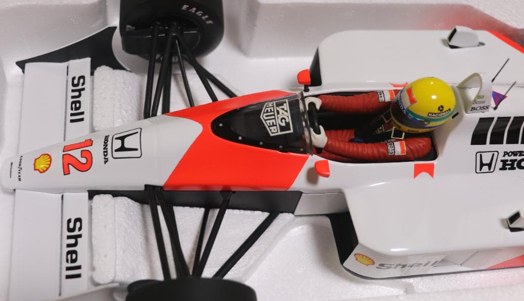 超貴重ビックスケール１／12　マクラーレン・ホンダMP4／4　ターボ　セナコレ