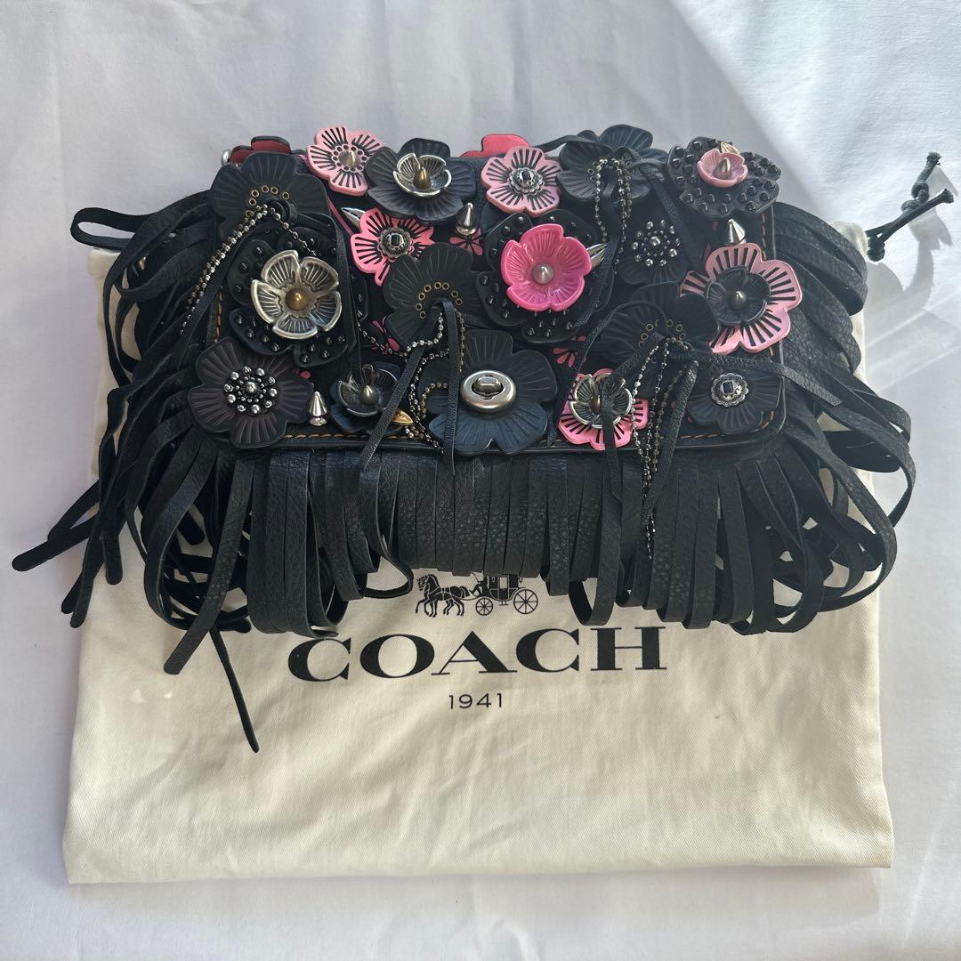 超美品COACH コーチ￼ パーティー、クラッチバッグ 黒花