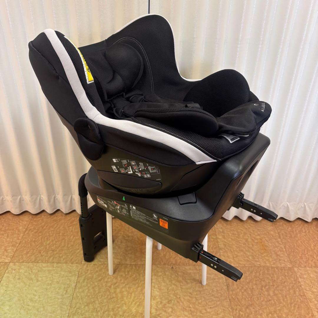 クリーニング済　☆綺麗☆　新生児OK　エールべべ　クルット3i　ISOFIX　黒