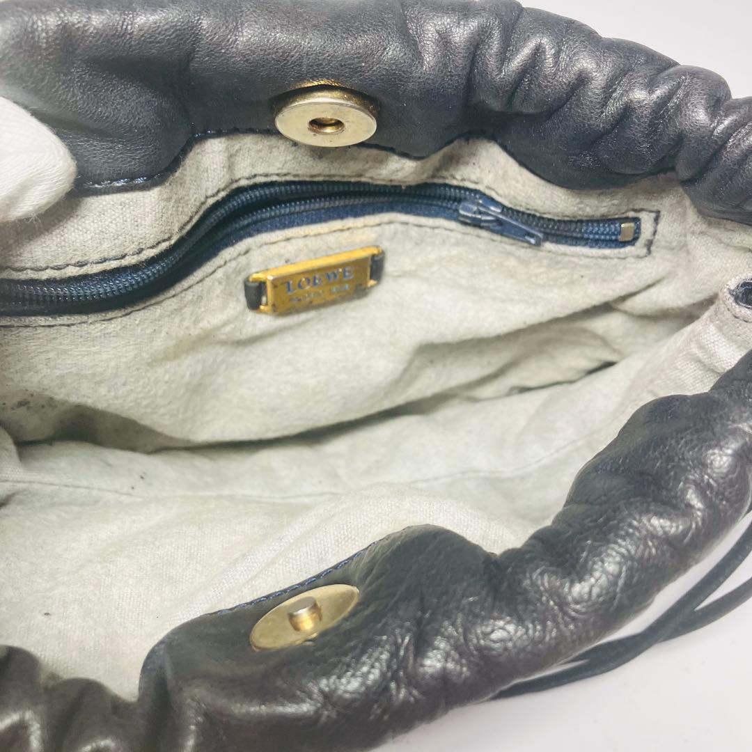 あゆ玉LOEWE ロエベ ショルダーバッグ ナッパレザー アナグラム 巾着