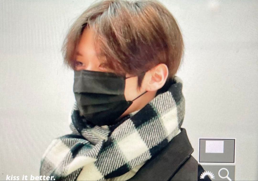 美品】アクネ チェック柄マフラー 100%ウール スキズ リノ - メルカリ