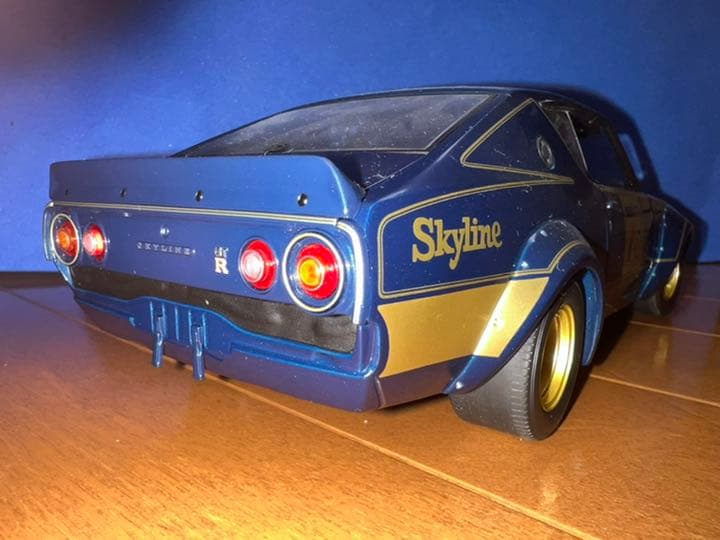 京商　1/18 日産スカイラインGTR