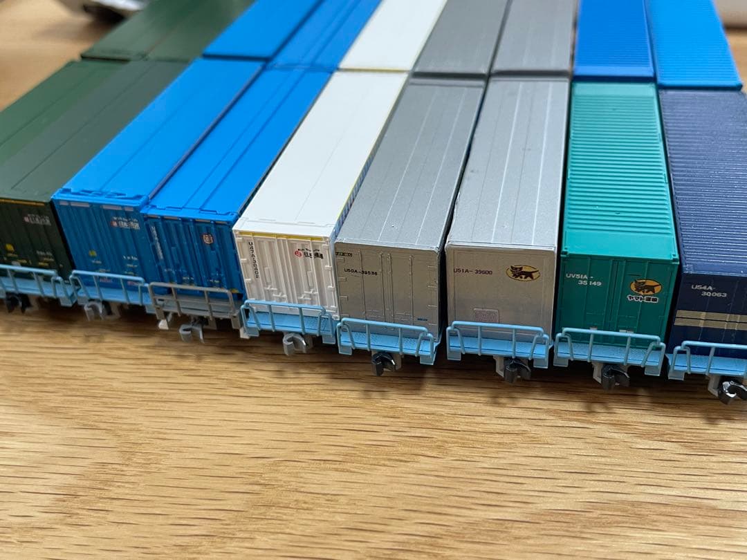 鉄道模型 Nゲージ コキ100系17両 全車コンテナ付き&12両用ケース付き