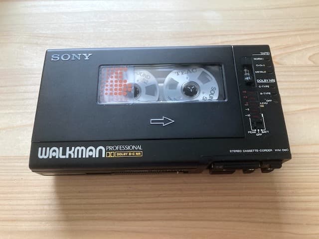 超美品 高音質動作品 SONY WM-D6C 革ケース ストラップ 美品 整備