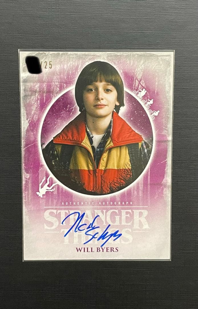 ストレンジャーシングス　サイン　シリアル　ノアシュナップ ストレンジャーシングス カードボックス サイン シリアル