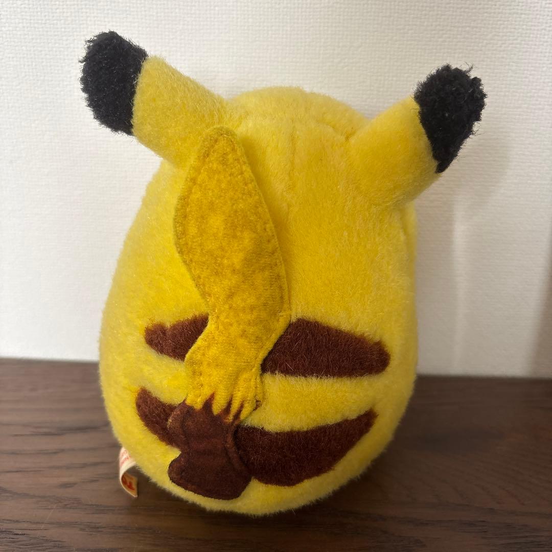 お腹を押すと鳴く TOMY ピカチュウ ぬいぐるみ 初期