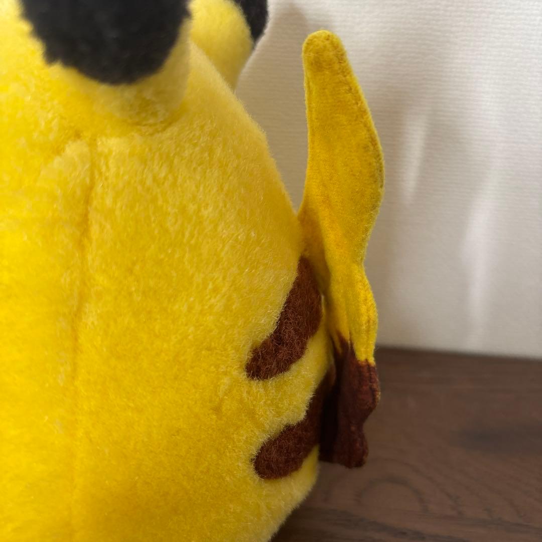 お腹を押すと鳴く TOMY ピカチュウ ぬいぐるみ 初期