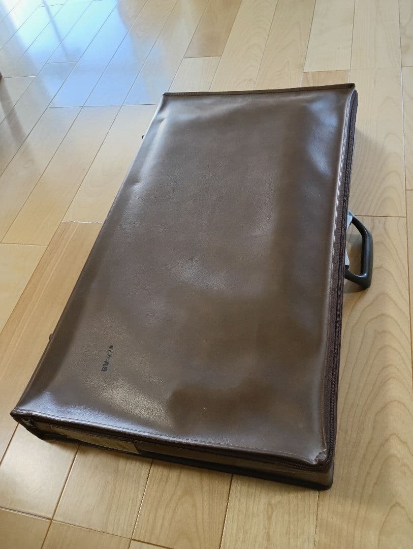 朱色の孔雀柄の振袖、長襦袢、帯、帯締のセット 丸昌ケース付き