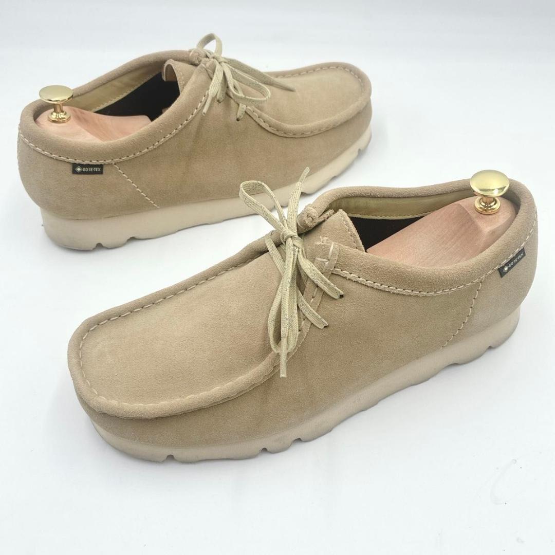 フトシ　クラークス ワラビー ゴアテックス スエード メープル ベージュ