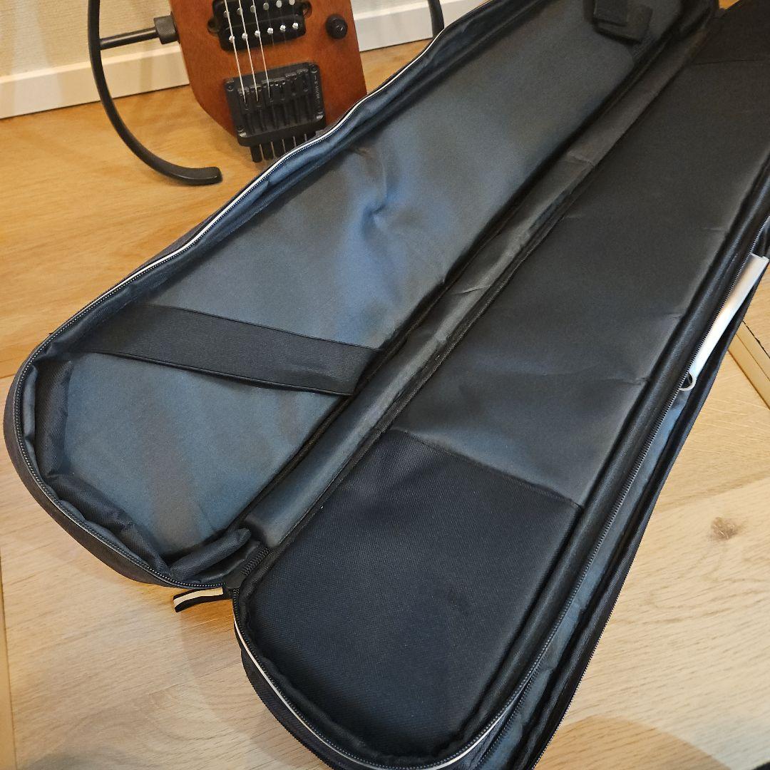 青シャツ　Donner HUSH-X エレキギター