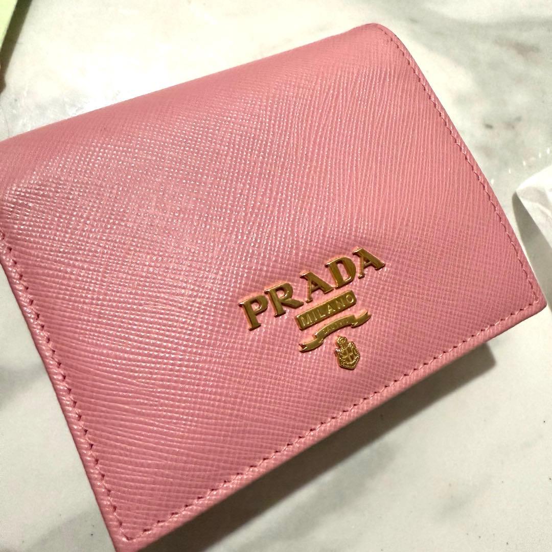 PRADA プラダ 二つ折り財布ピンク