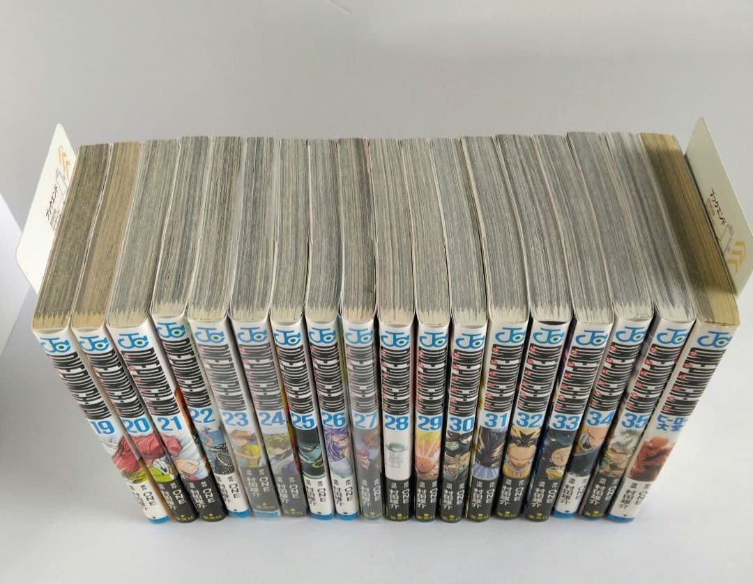 Y*u様 ワンパンマン　1〜35巻＋ヒーロー大全＋オマケ(ジャンク品)4冊／計4