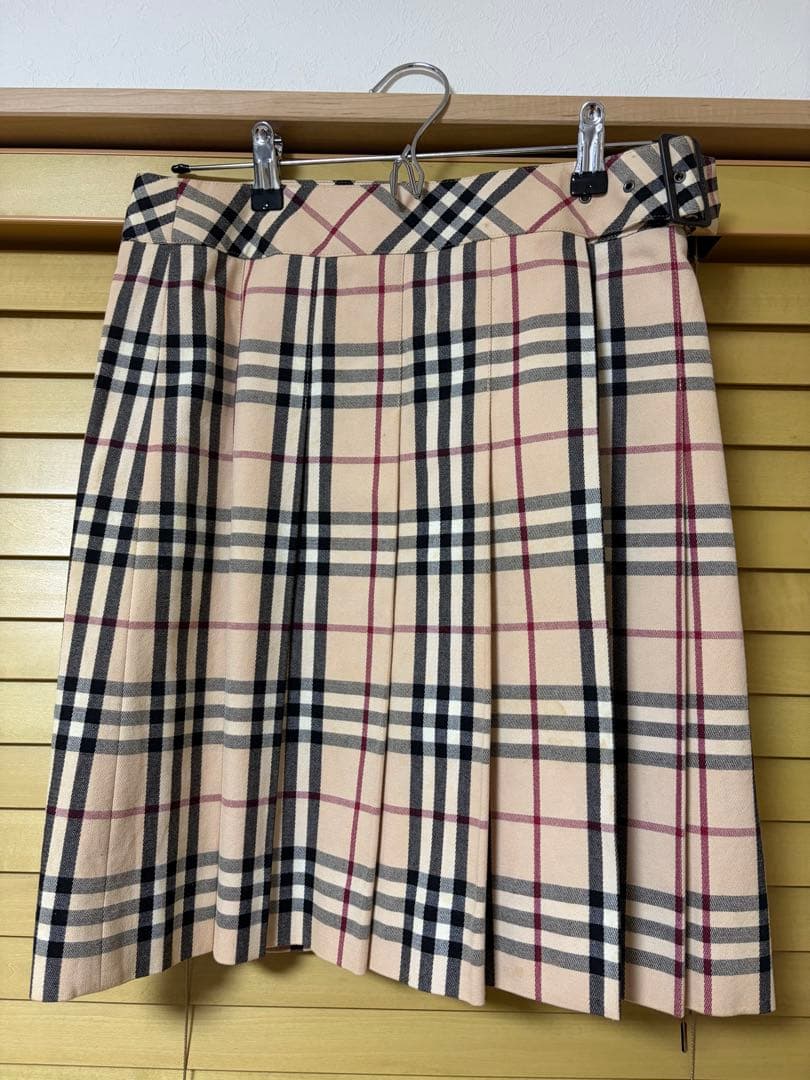 Burberry バーバリーノバチェックプリーツスカート ベージュ　Mサイズ