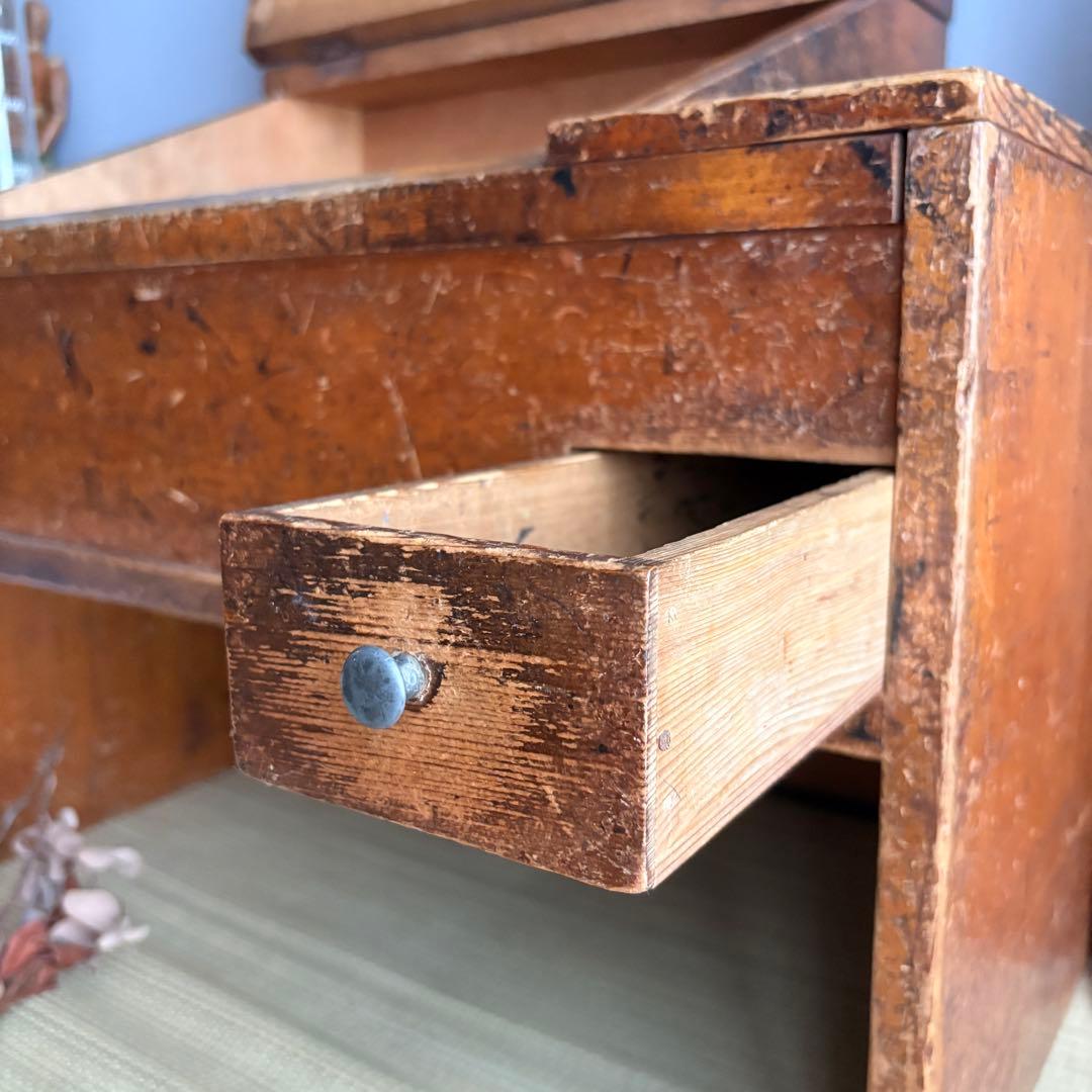 昭和時代の日本和室で使われていた木製の机 時代物 古道具