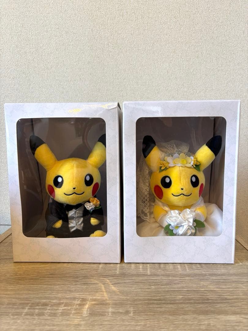 時光代理人 缶バッジ カプコンカフェ トキ ヒカル リン