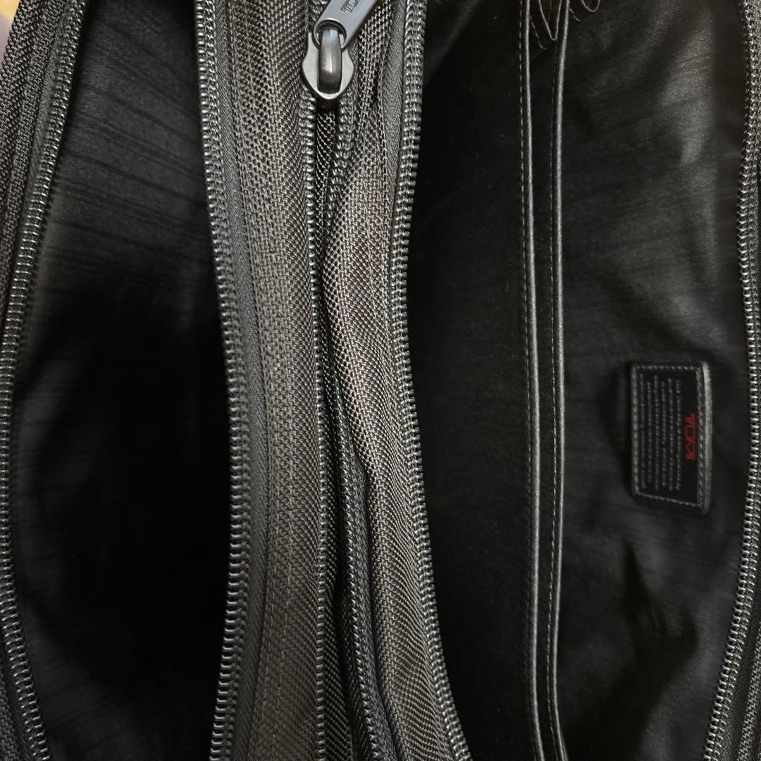 TUMIブラック ビジネスバッグ ポーチ付き