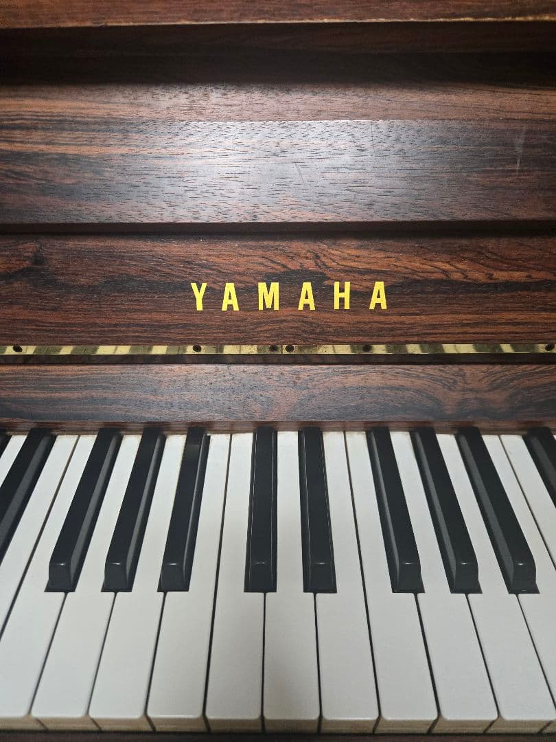 ヤマハ アップライトピアノ E-501（1997年購入） - メルカリ