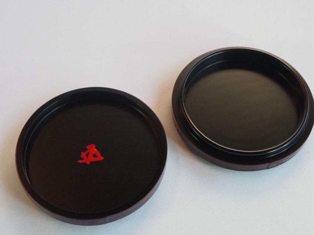 裏千家15世鵬雲斎御書付『面唐草絵曲香合』初代橋村万象