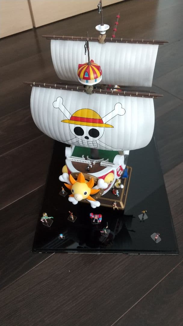 ワンピース 麦わら サニー号 フィギュア