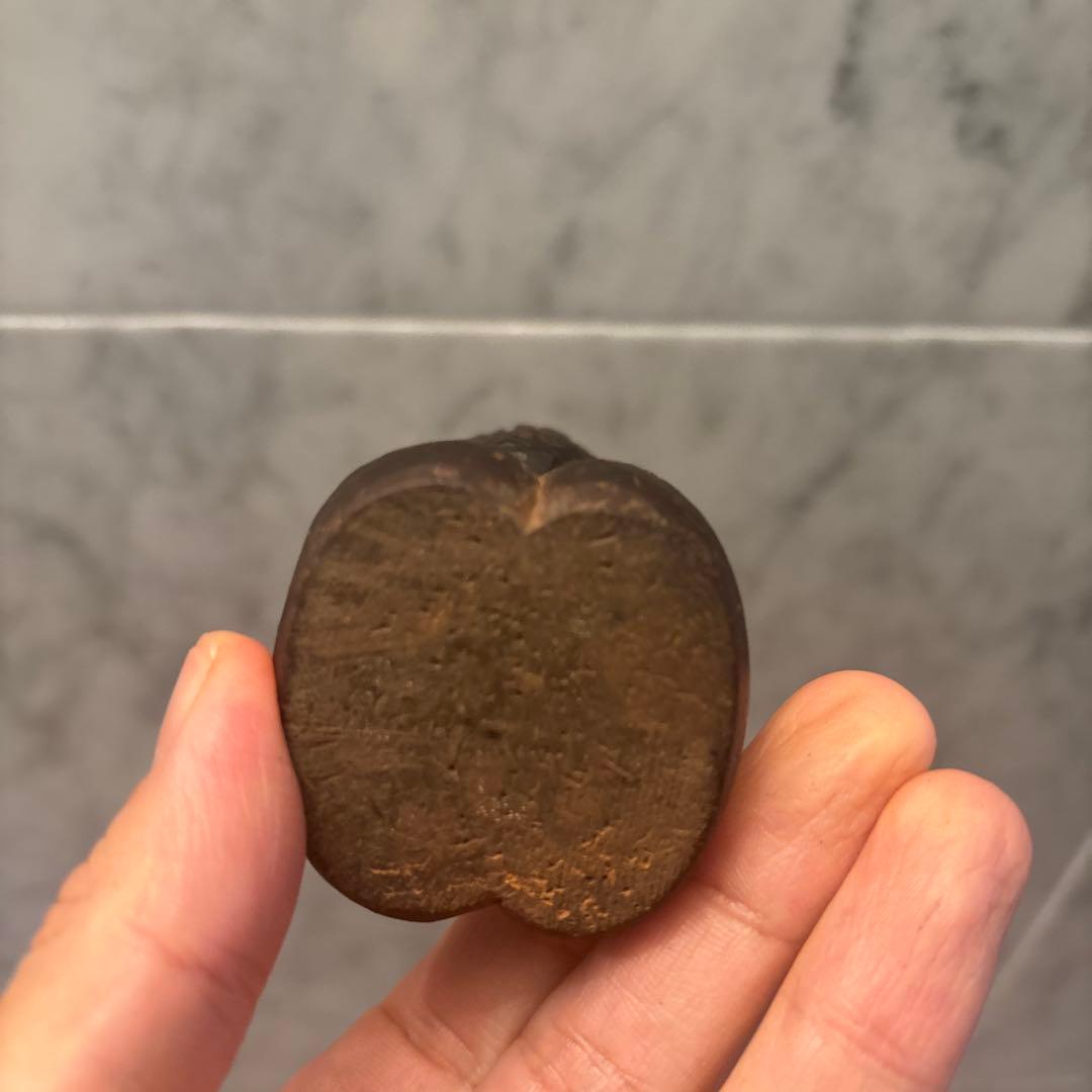 大黒天 アンティーク明治時代平和的なお顔で雰囲気のある大黒様の彫刻